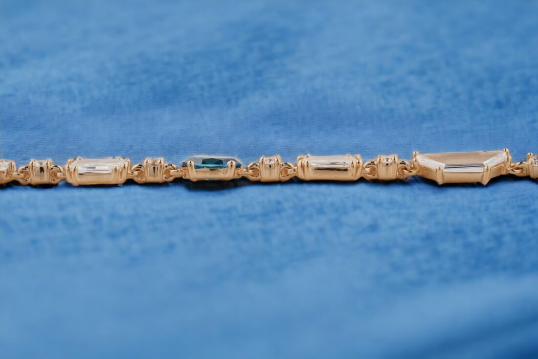 Dhrishya Ladies Bracelet - Image 3